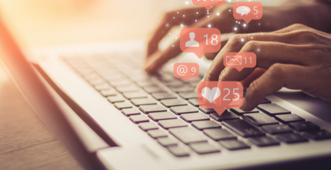 Managing Ethical Challenges in Online Communities: A Case Study on Privacy and Doxxing